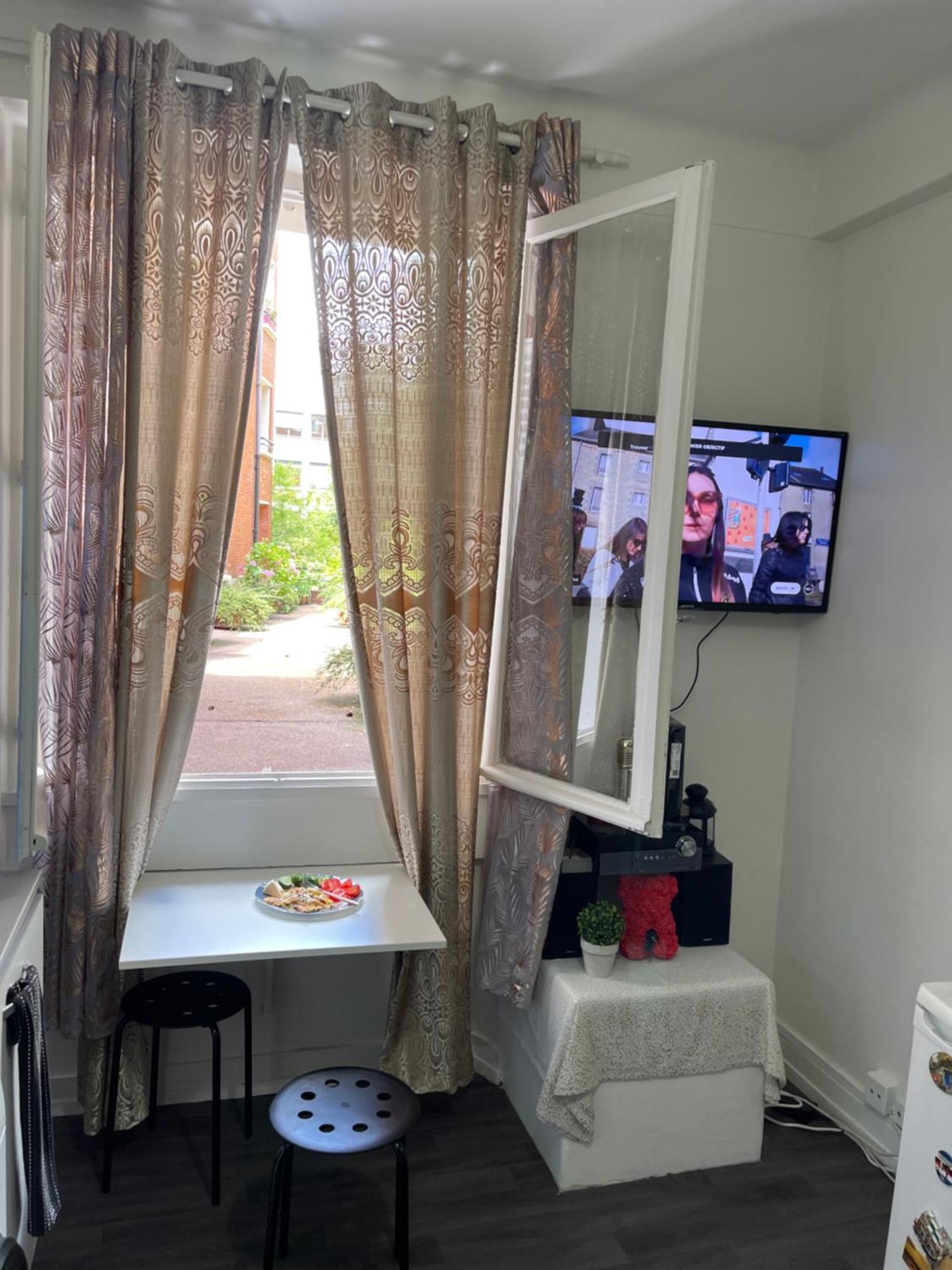 パリ Tour Montparnasse Bed & Breakfast エクステリア 写真